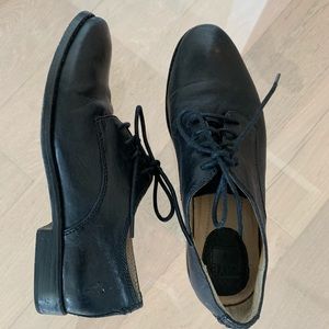 Frye Elysa Oxford